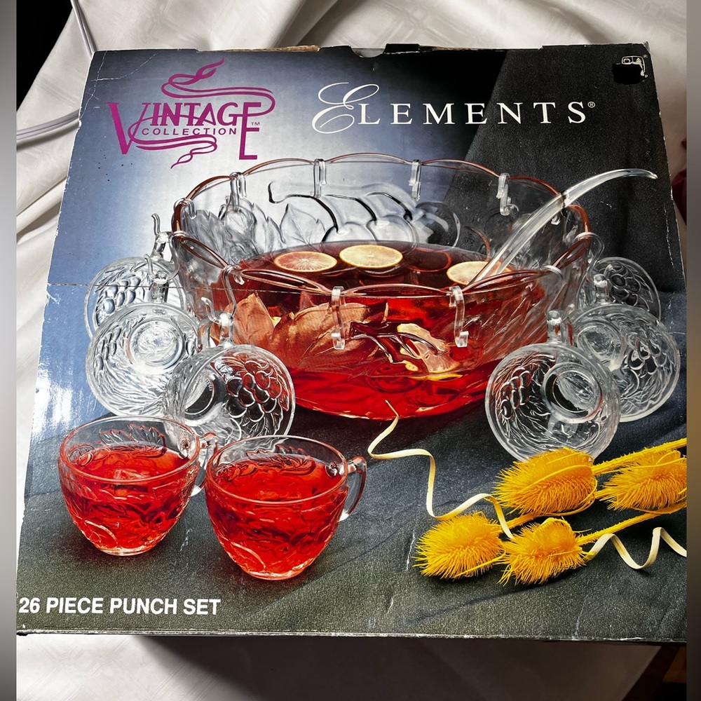 Elements Vintage Collection Punch Bowl Set